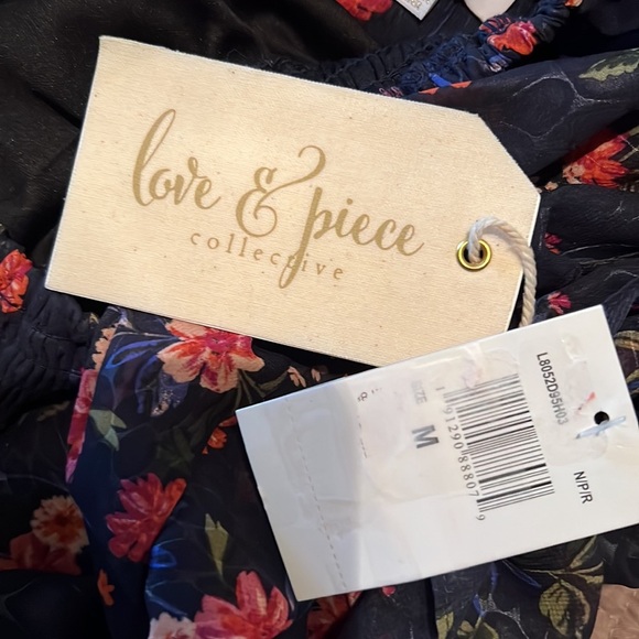 28. Love & Piece Boho Cropped Top in Floral - Picture 8 of 10